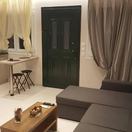 Otto House Bennitses Beach Apartment